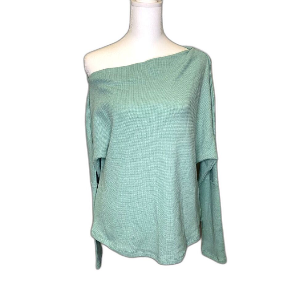 AEMI+CO Off Shoulder‎ Dolman Sleeve Waffle Weave Top Medium